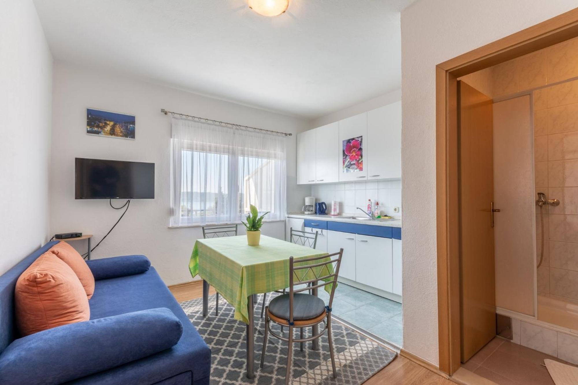 Apartments Mimi Trogir Room photo