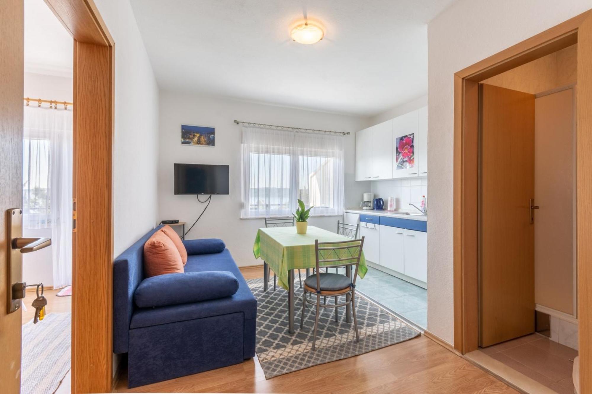 Apartments Mimi Trogir Room photo