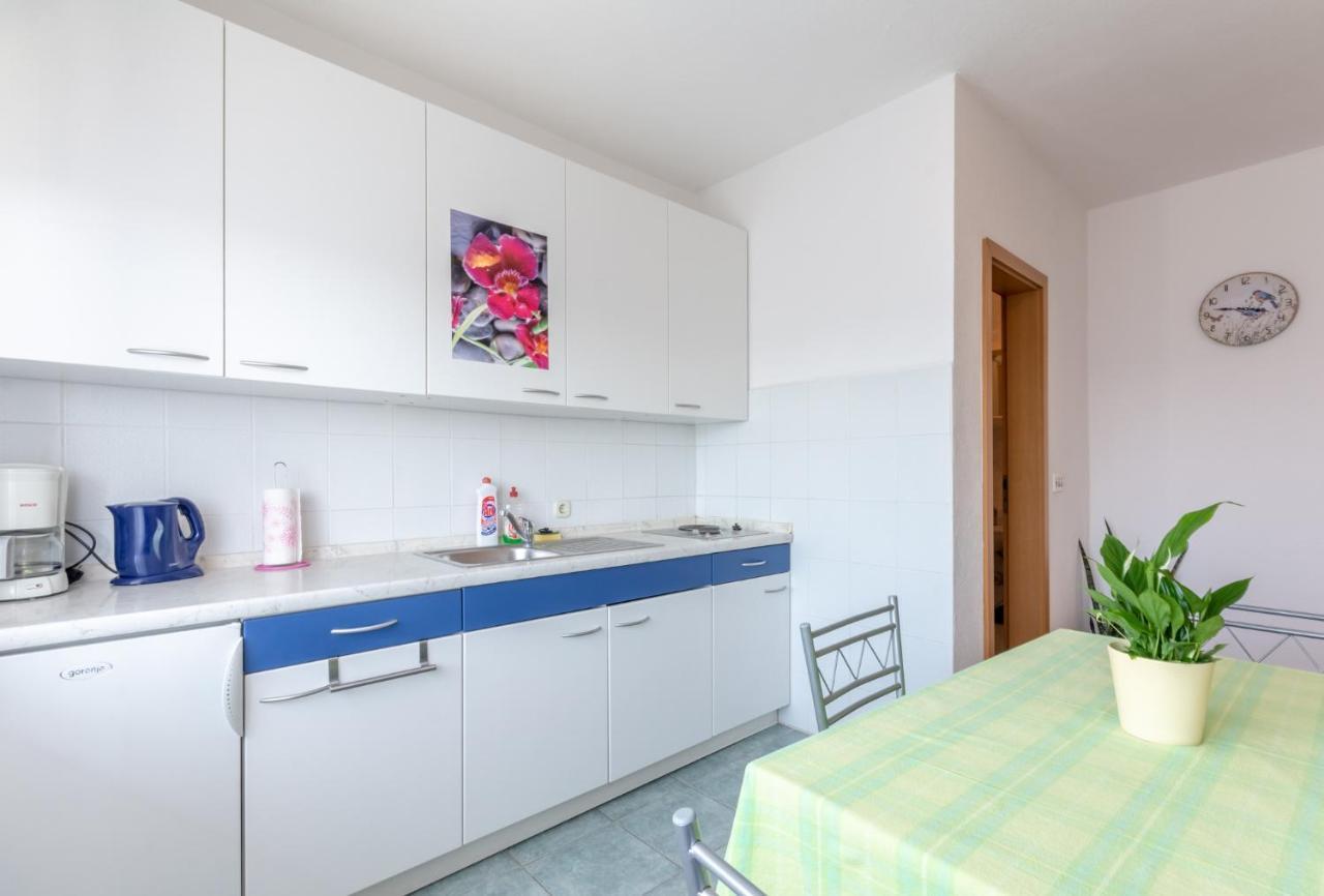 Apartments Mimi Trogir Exterior photo